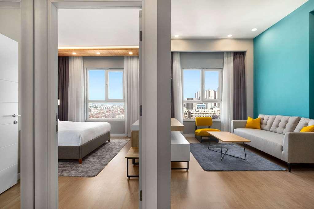 Days Inn & Suites By Wyndham Esenyurt Istanbul Zimmer foto