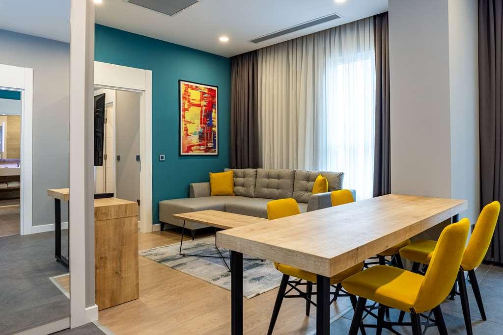 Days Inn & Suites By Wyndham Esenyurt Istanbul Zimmer foto