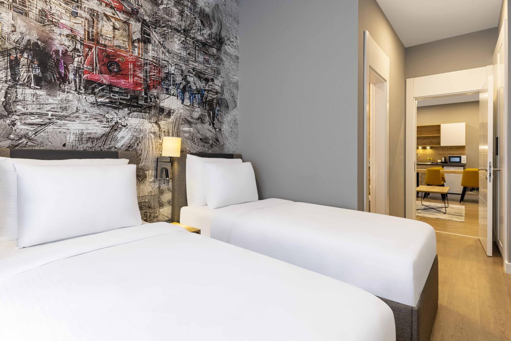 Days Inn & Suites By Wyndham Esenyurt Istanbul Exterior foto