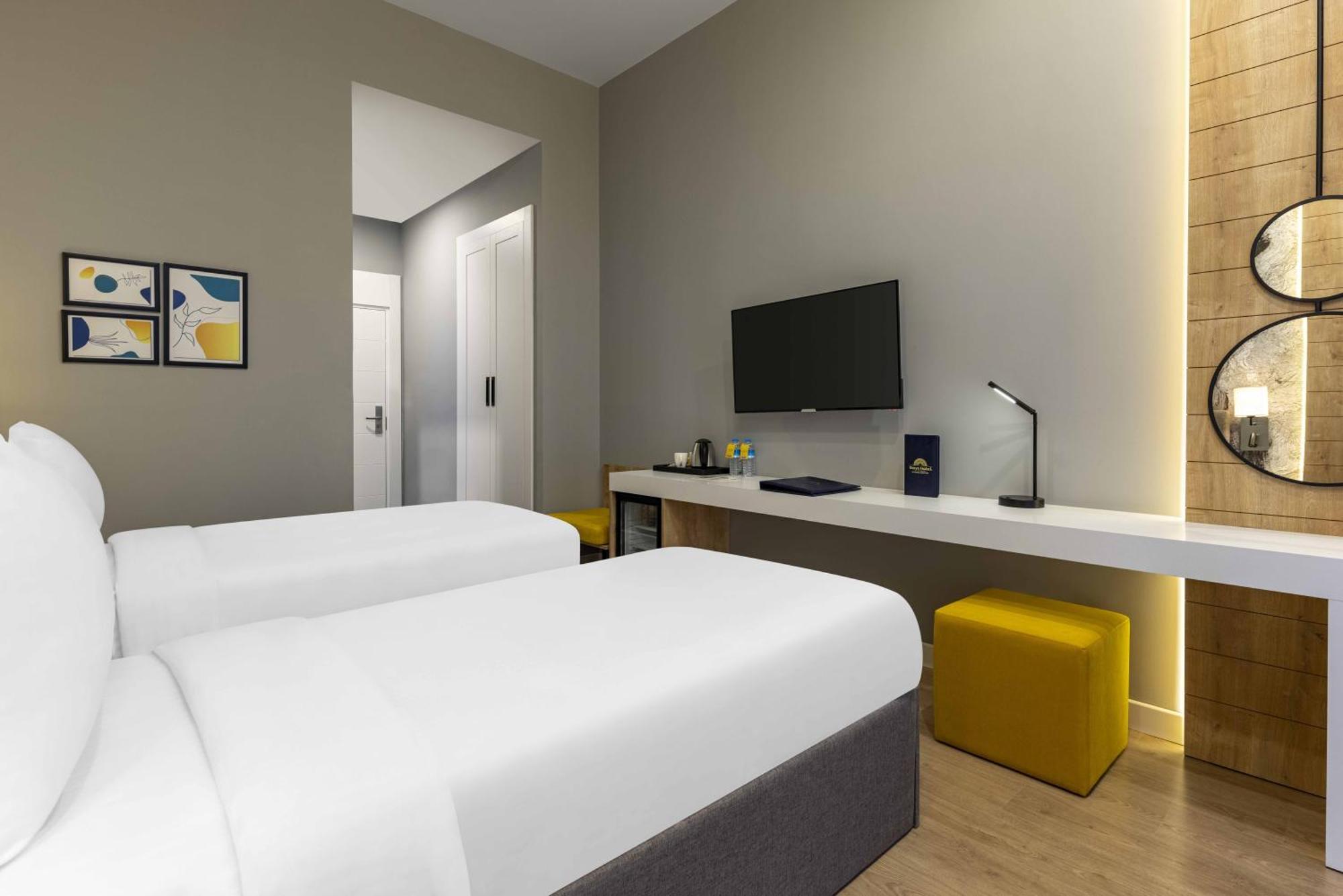 Days Inn & Suites By Wyndham Esenyurt Istanbul Exterior foto
