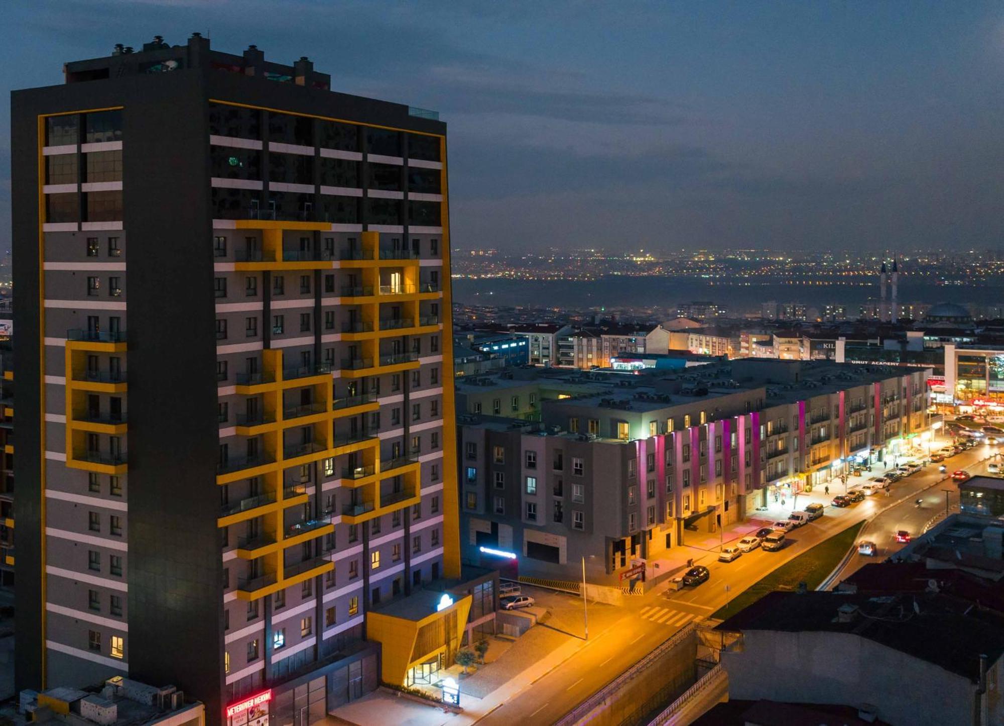 Days Inn & Suites By Wyndham Esenyurt Istanbul Exterior foto