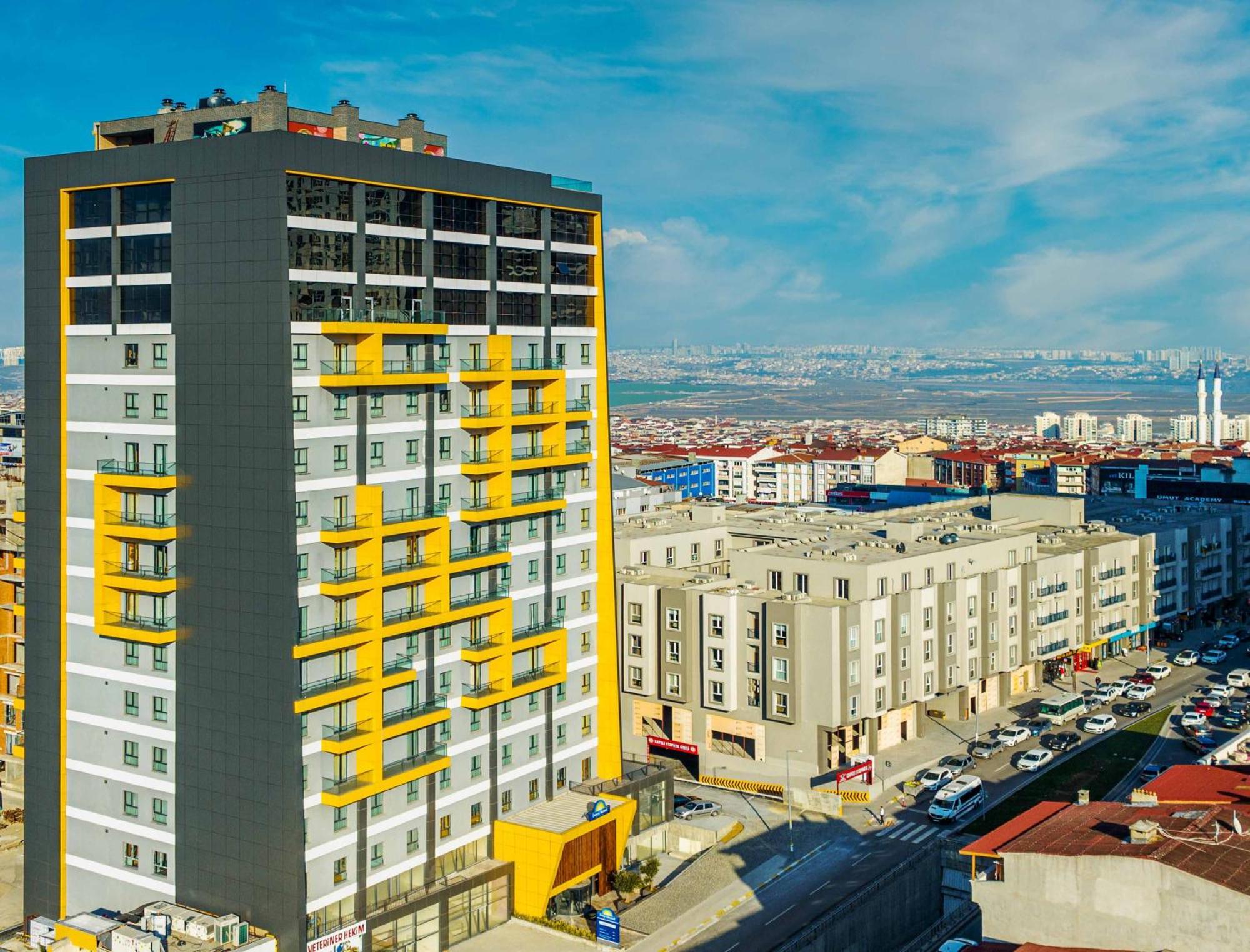 Days Inn & Suites By Wyndham Esenyurt Istanbul Exterior foto
