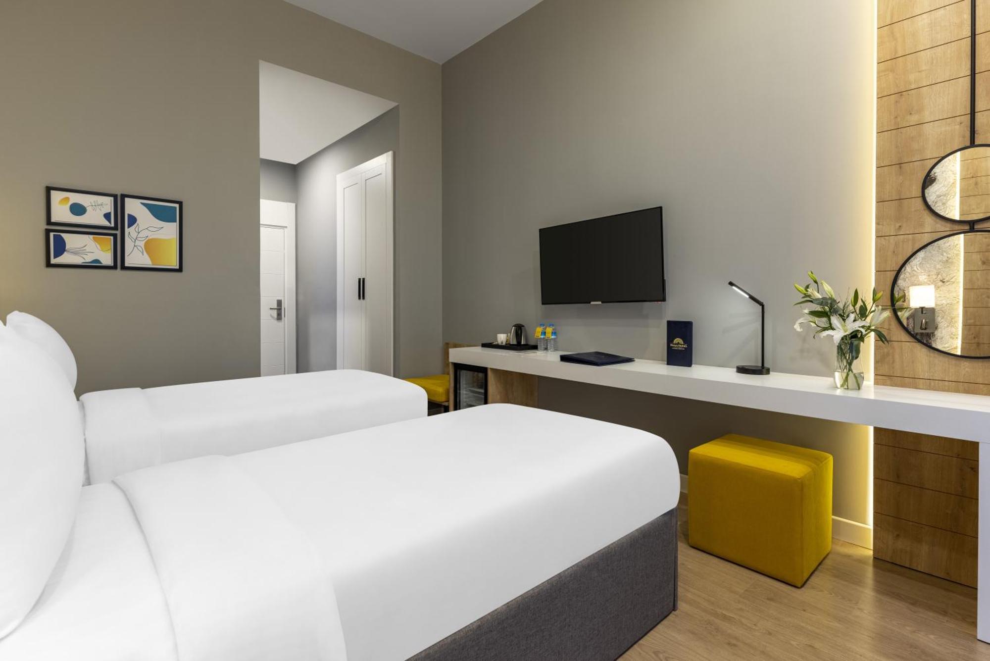 Days Inn & Suites By Wyndham Esenyurt Istanbul Exterior foto